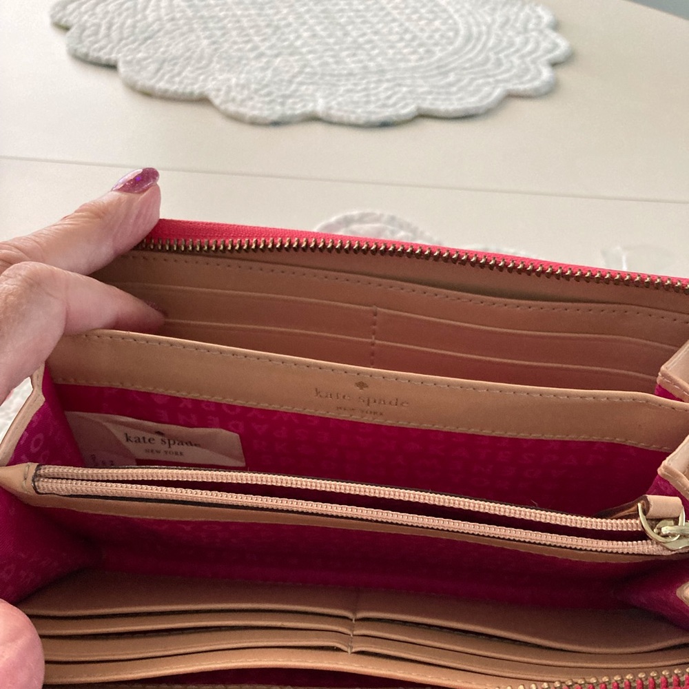 Kate Spade beautiful wallet.